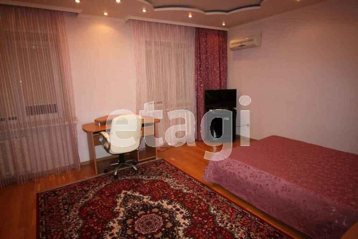 3-комн квартира Республики, 86/1
