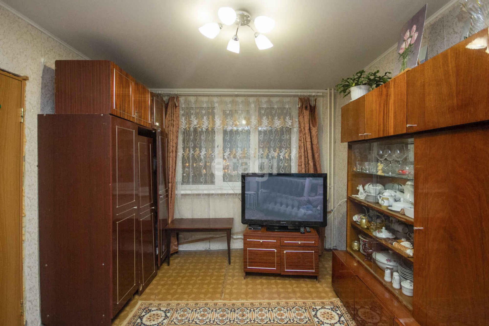 Купить квартиру за 3 000 000 рублей на Республики, 237