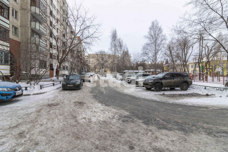 3-комн квартира Широтная, 83