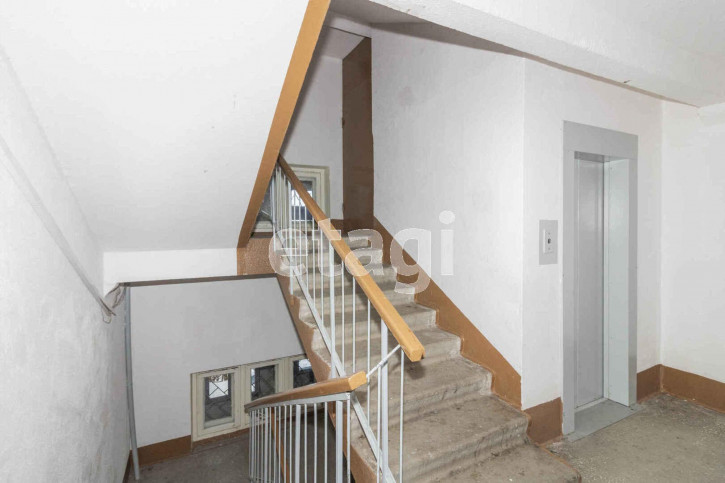 3-комн квартира Широтная, 83