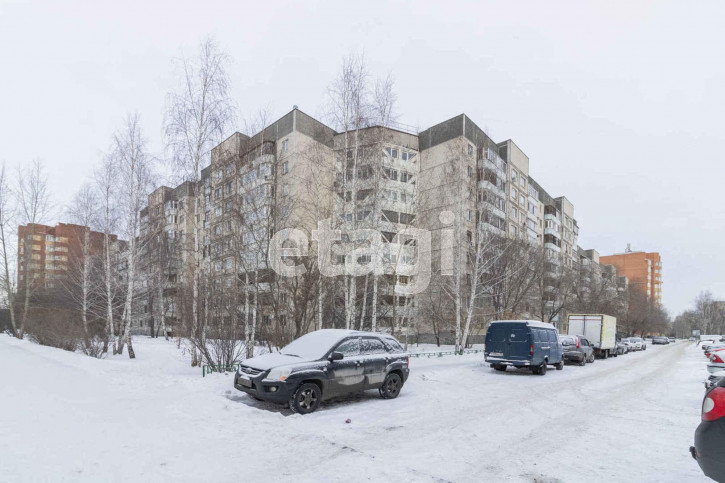 3-комн квартира Широтная, 83