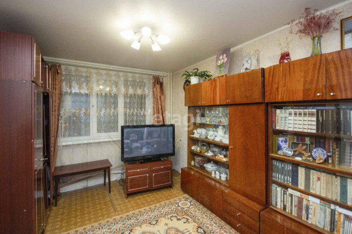 2-комн квартира Республики, 237