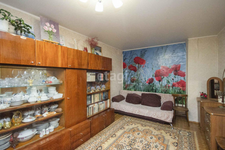 2-комн квартира Республики, 237