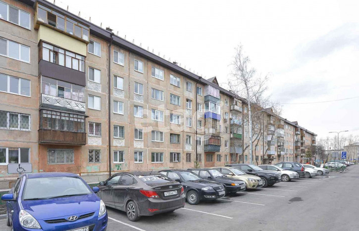 3-комн квартира Геологоразведчиков пр, 34