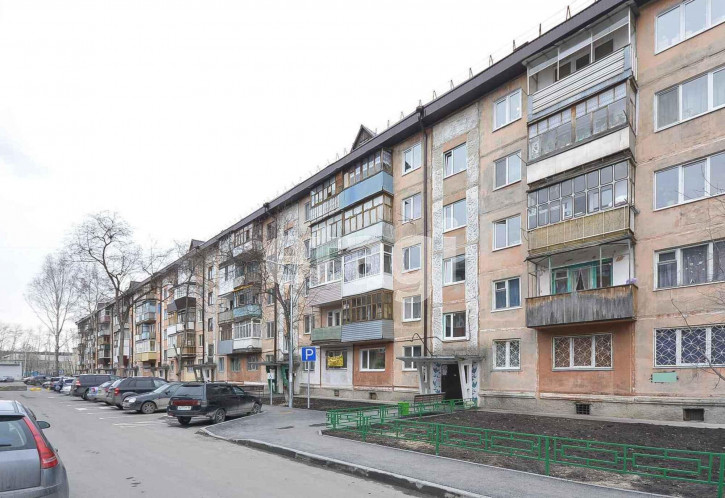 3-комн квартира Геологоразведчиков пр, 34