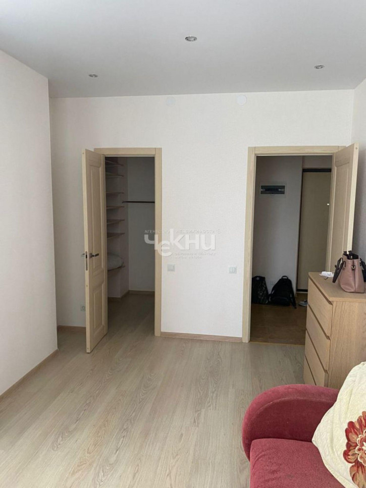 1-комн квартира Русская ул, 7