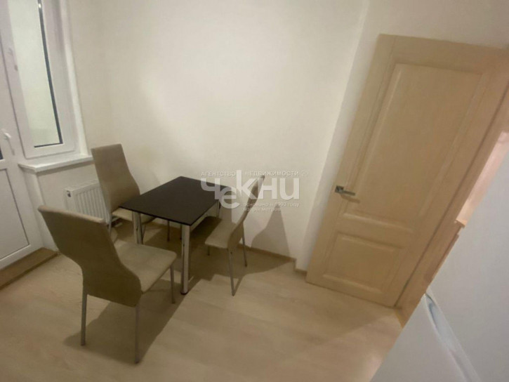1-комн квартира Русская ул, 7