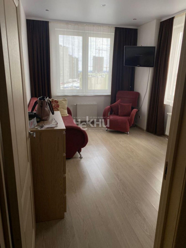 1-комн квартира Русская ул, 7