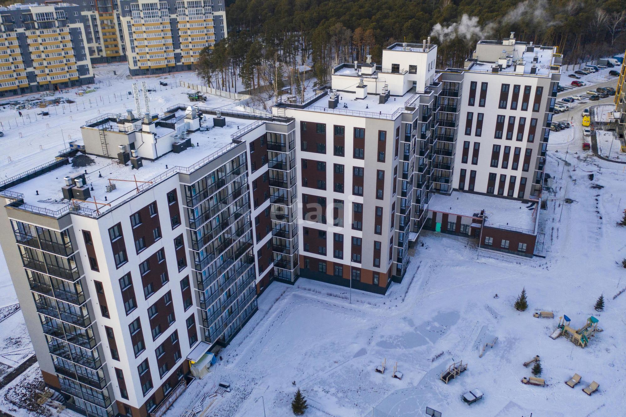 Купить помещение свободного назначения за 9 274 000 рублей на Парада Победы 17