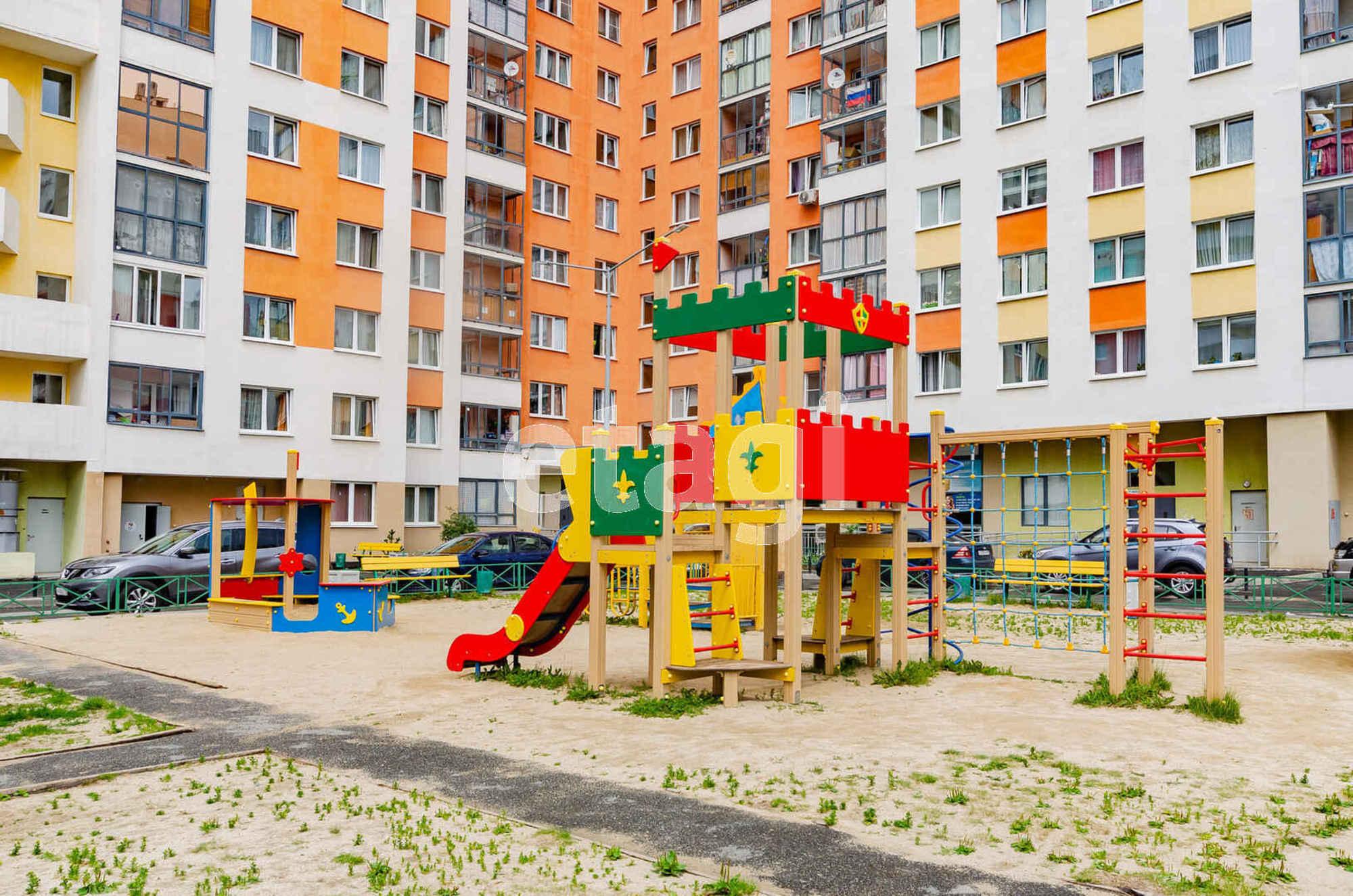 Купить квартиру за 6 700 000 рублей на Краснолесья, 97