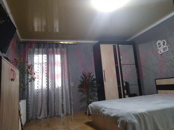 3-комн квартира Маркова ул.