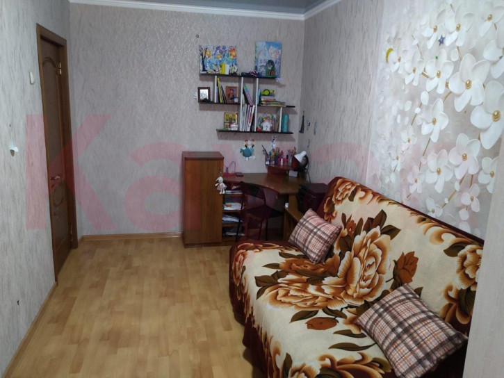 3-комн квартира Маркова ул.