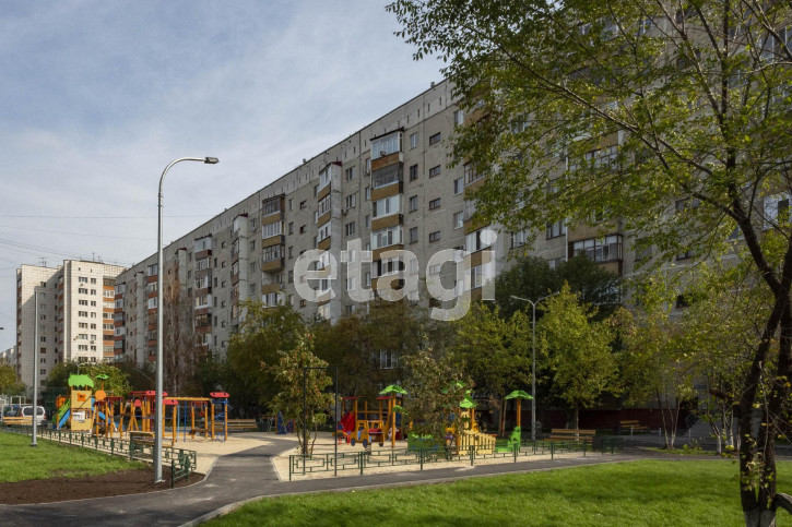 2-комн квартира Монтажников, 16