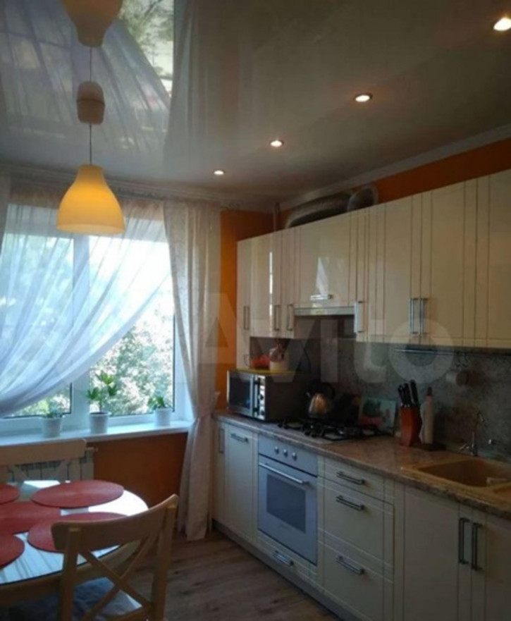 3-комн квартира авиагородок улица, 101