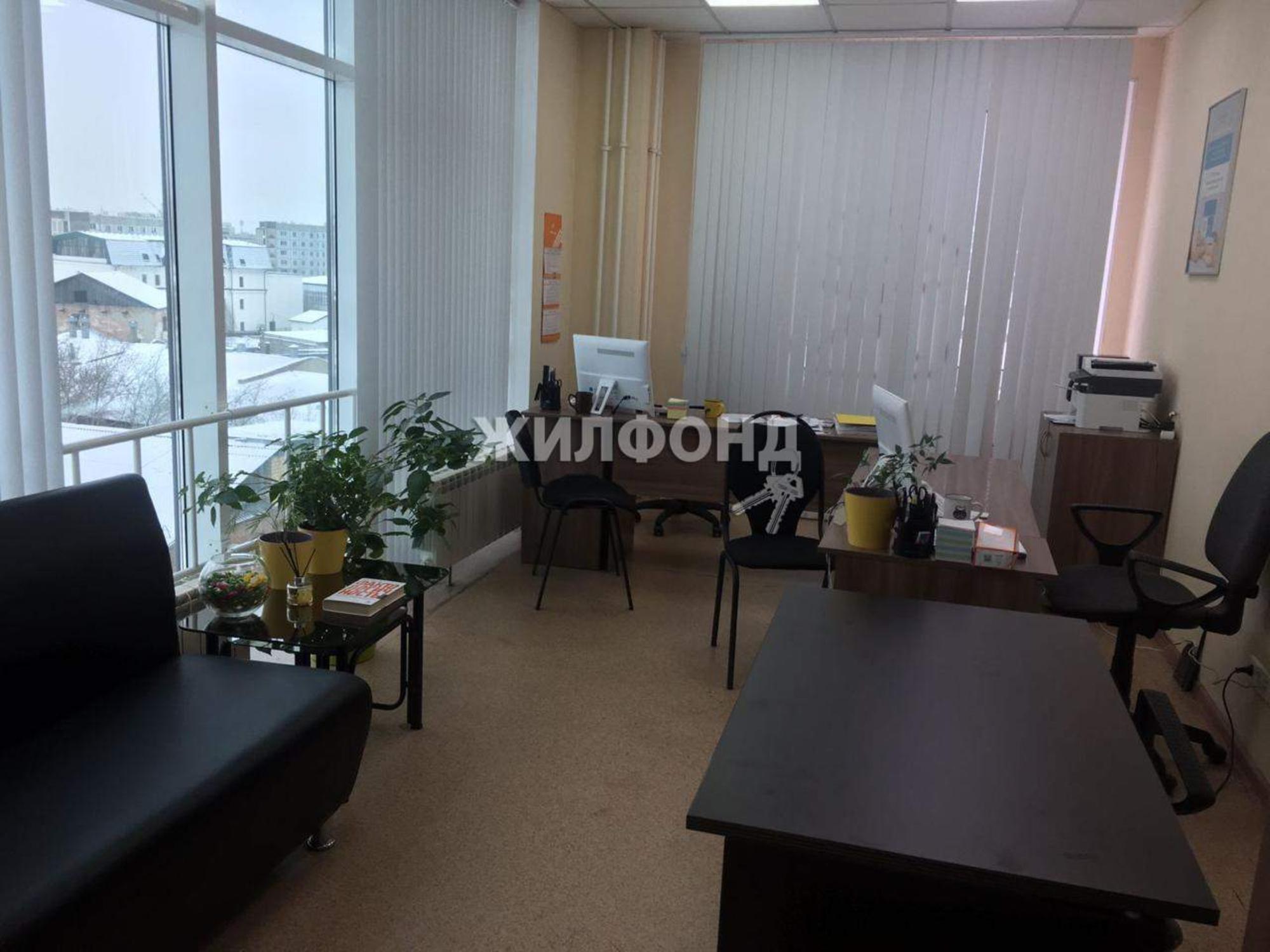 Купить квартиру за 21 000 000 рублей на Маерчака улица, д.16