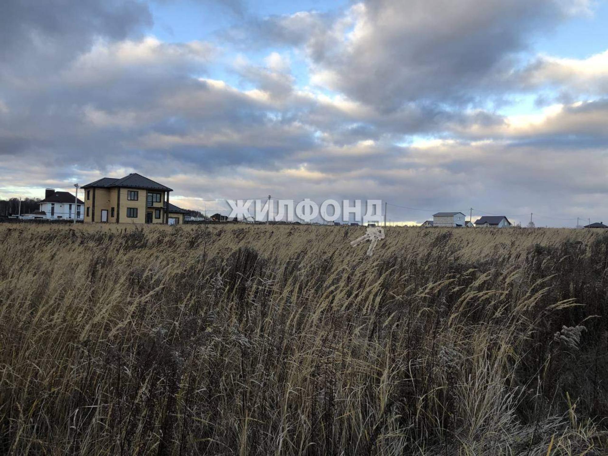 Купить землю, земельный участок за 250 000 рублей на Лучистая улица