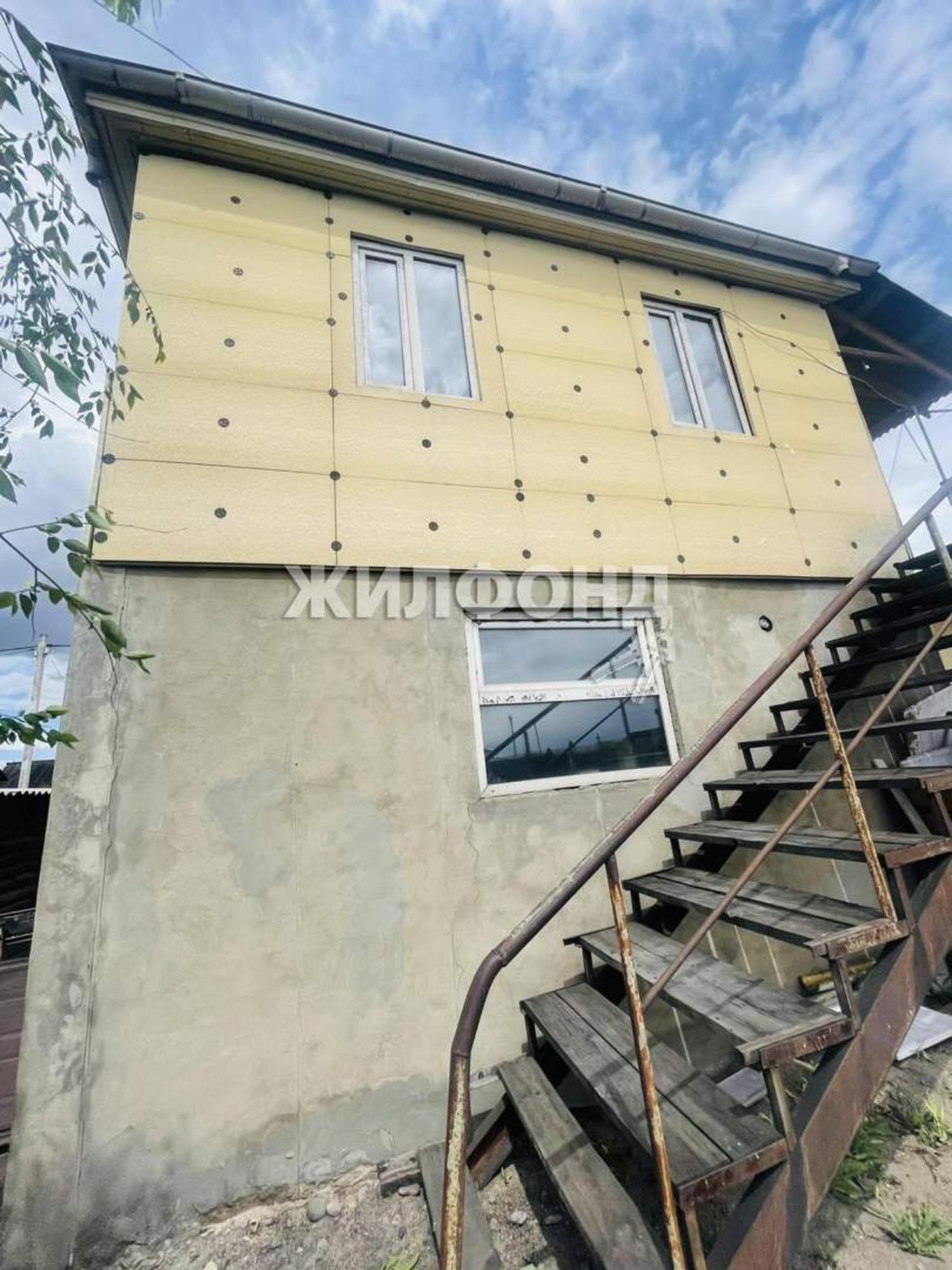 Купить дачу, дом, коттедж за 9 000 000 рублей на Луговая улица