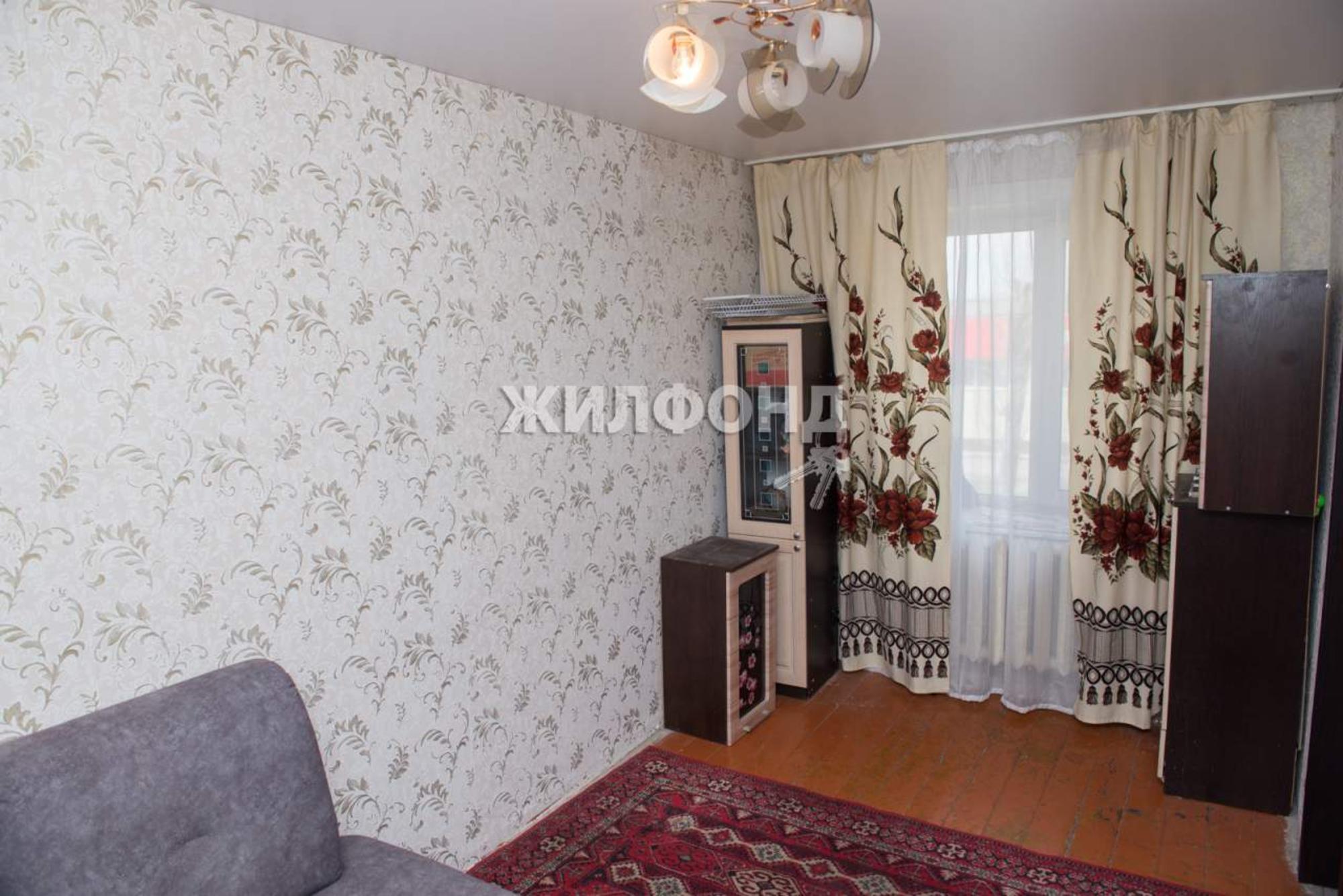 Купить квартиру за 3 300 000 рублей на Льнокомбинат улица, д.15в