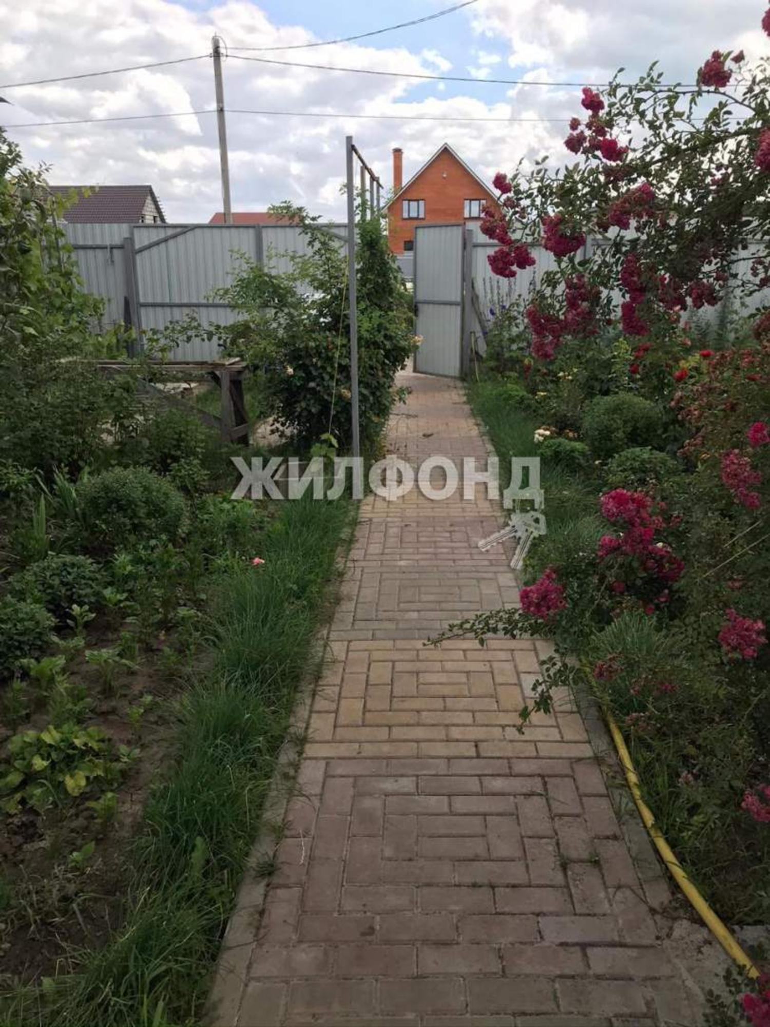 Купить дачу, дом, коттедж за 3 390 000 рублей на Липовая улица