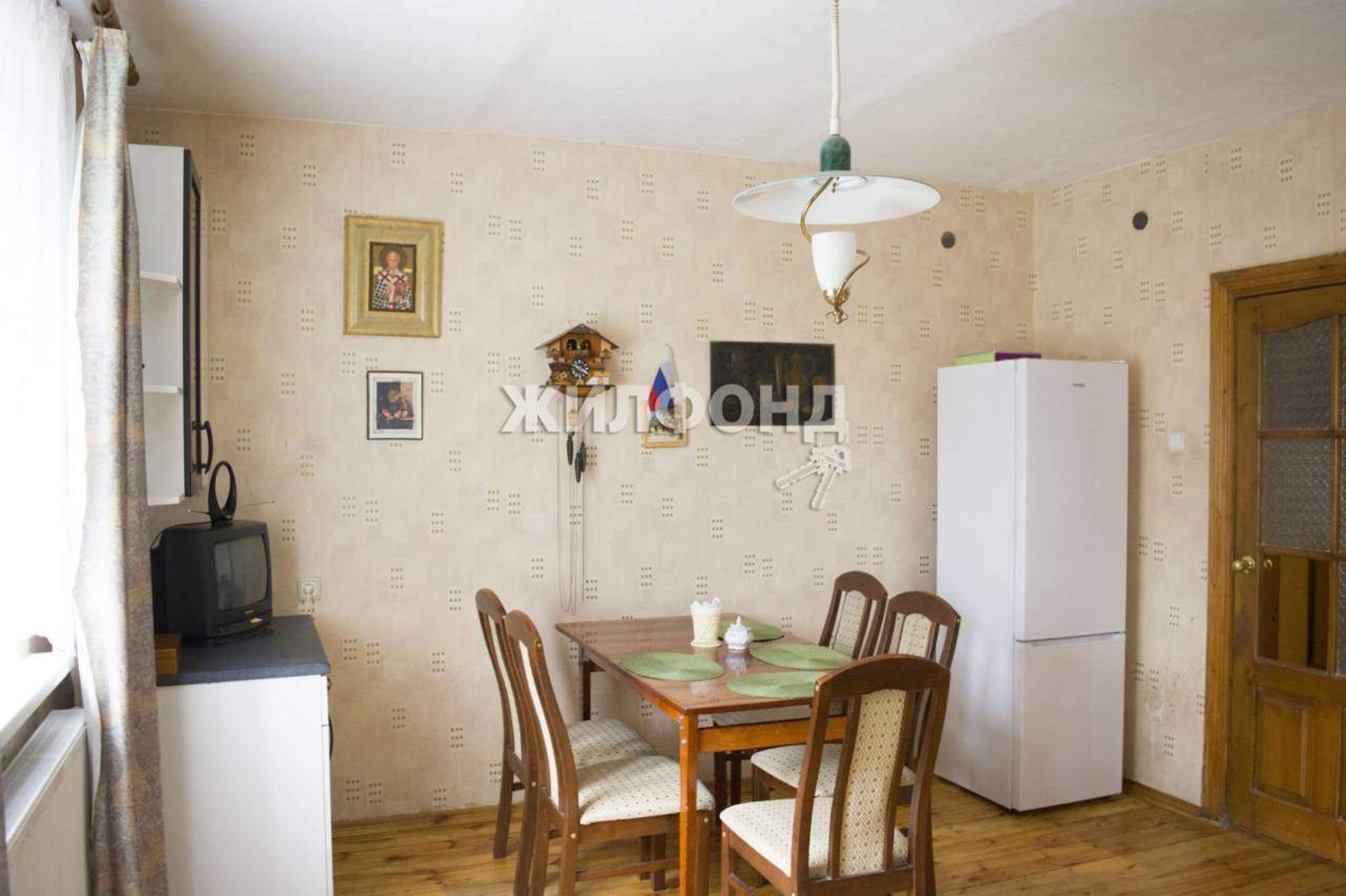 Купить дачу, дом, коттедж за 10 400 000 рублей на Горная улица
