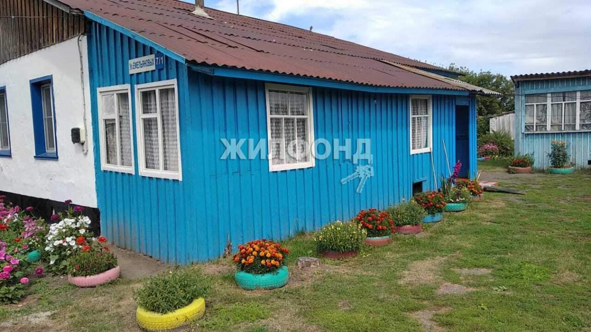 Купить дачу, дом, коттедж за 1 200 000 рублей на Емельяновых улица