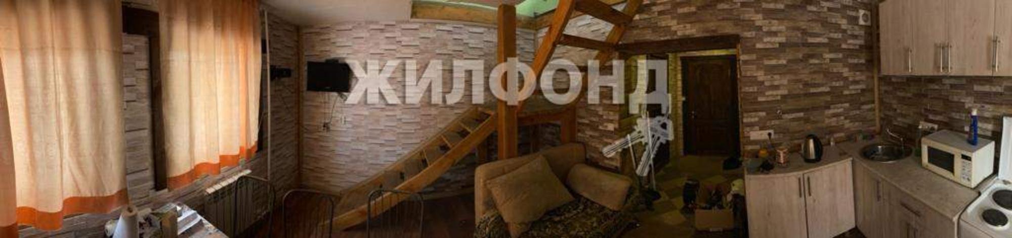 Купить дачу, дом, коттедж за 3 200 000 рублей на Центральная улица