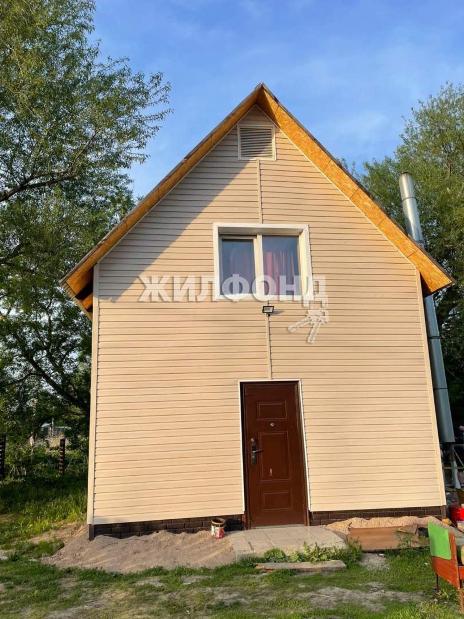 Купить дачу, дом, коттедж за 3 200 000 рублей на Центральная улица