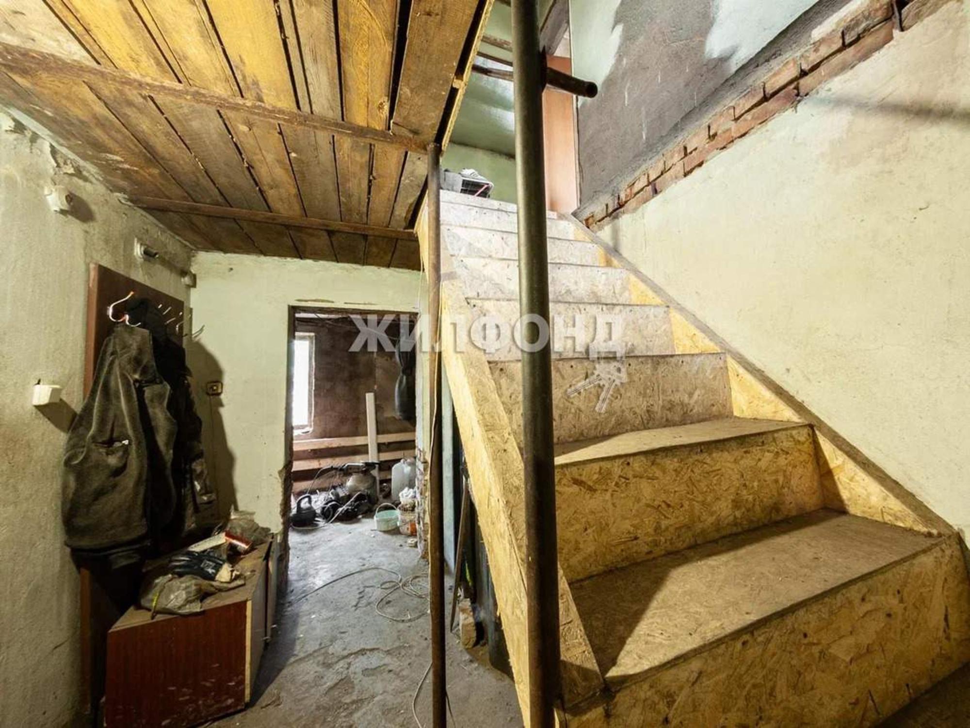 Купить дачу, дом, коттедж за 2 200 000 рублей на Центральная улица