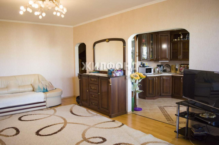 5-комн квартира Кромская улица, д.8