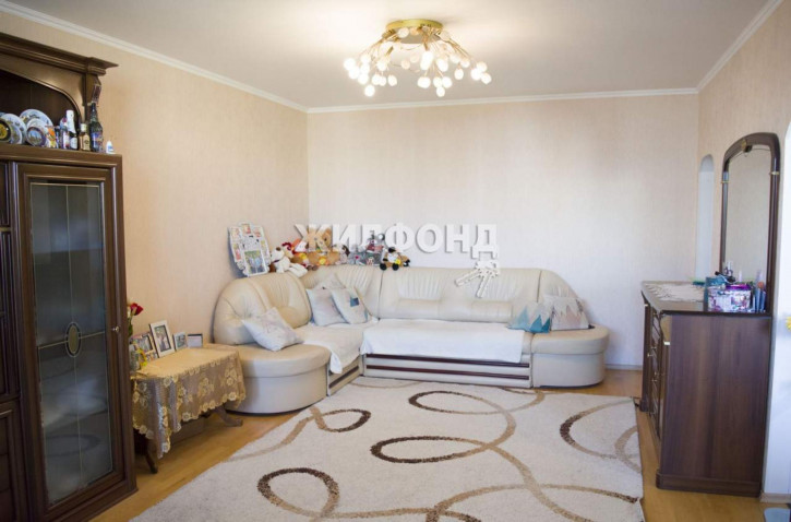 5-комн квартира Кромская улица, д.8