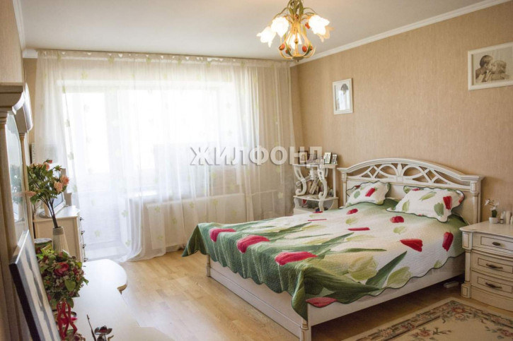 5-комн квартира Кромская улица, д.8