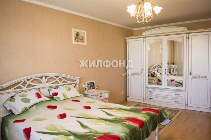 5-комн квартира Кромская улица, д.8