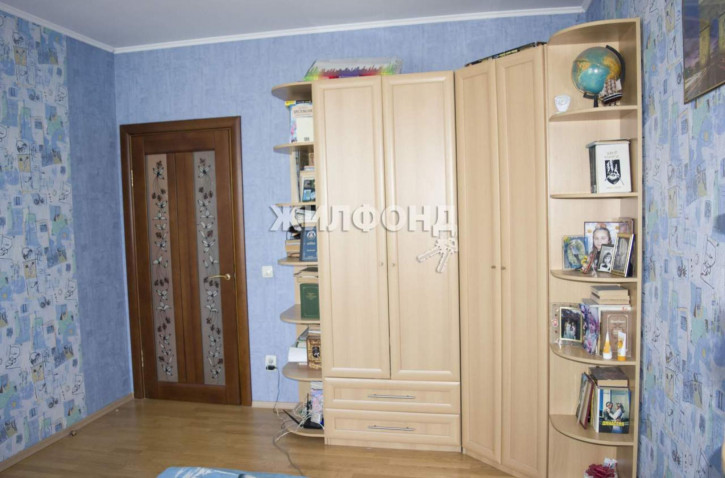 5-комн квартира Кромская улица, д.8