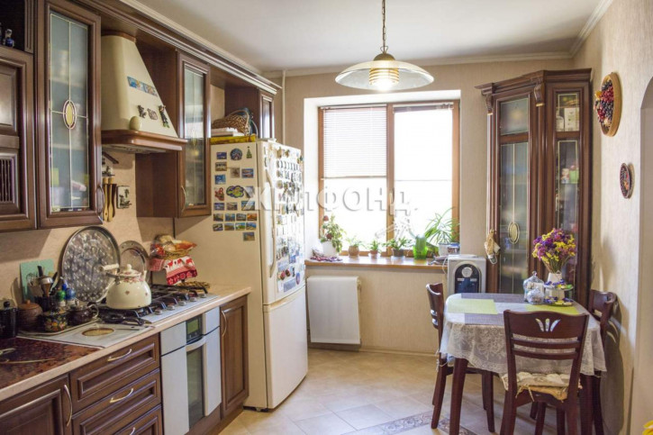 5-комн квартира Кромская улица, д.8