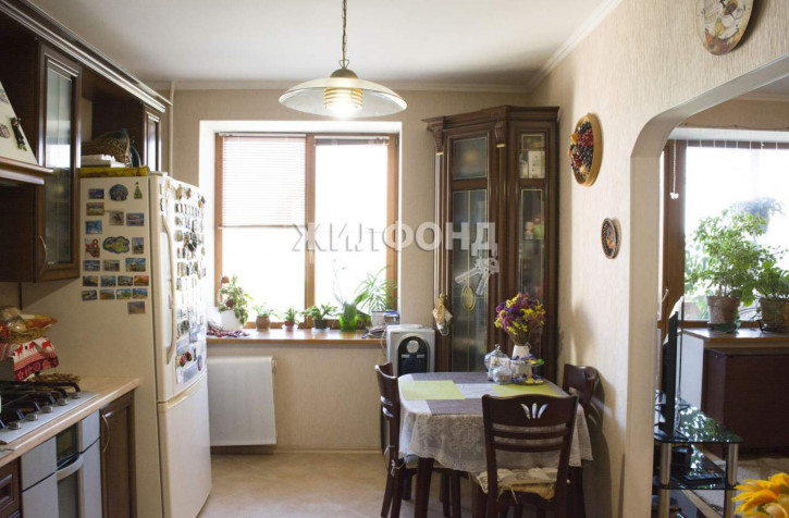 5-комн квартира Кромская улица, д.8