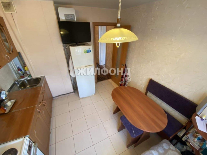 2-комн квартира Автомобилистов улица, д.16