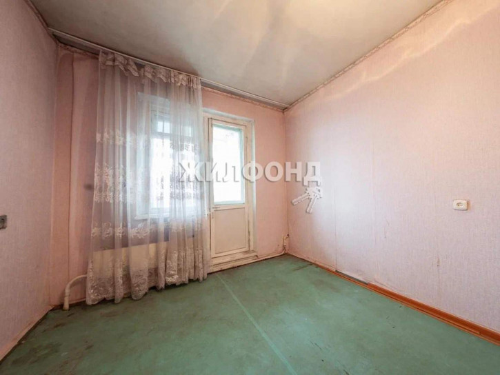 3-комн квартира Декабристов улица, д.12/1