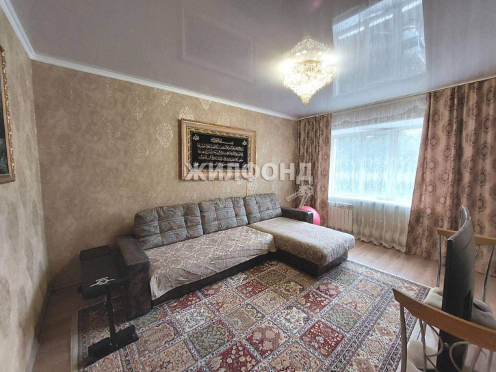 3-комн квартира 13-й микрорайон, д.12
