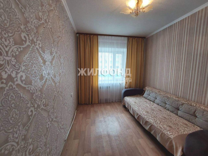 3-комн квартира 13-й микрорайон, д.12