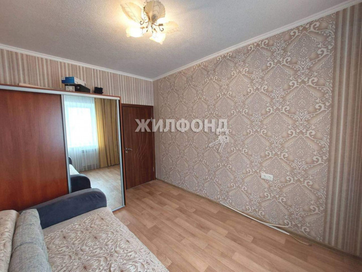 3-комн квартира 13-й микрорайон, д.12