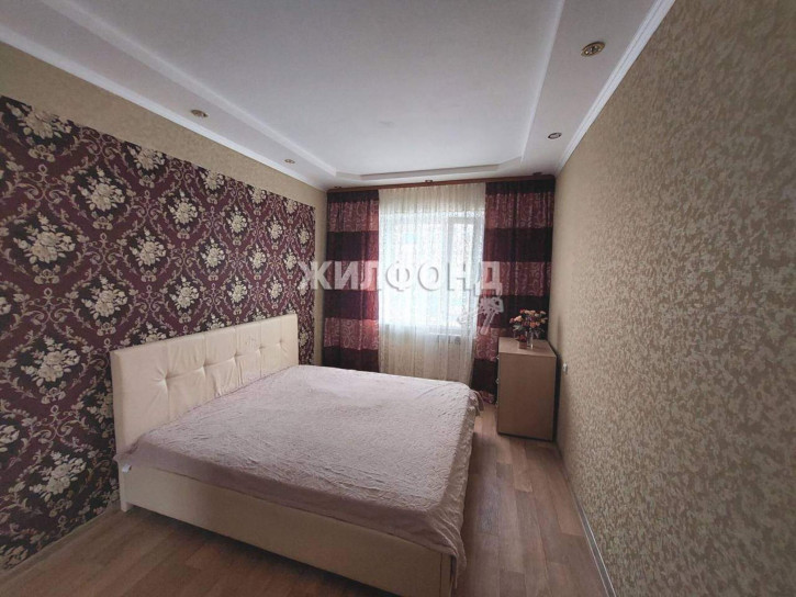 3-комн квартира 13-й микрорайон, д.12