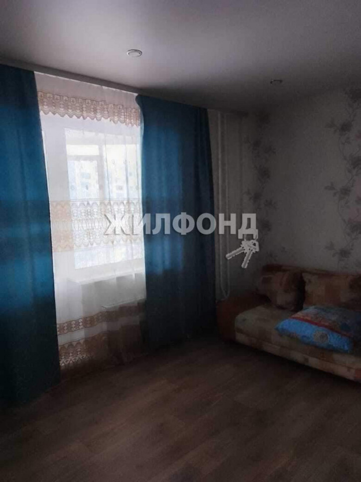 3-комн квартира 9 Мая улица, д.17Д