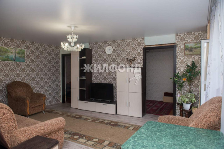 3-комн квартира Льнокомбинат улица, д.15в