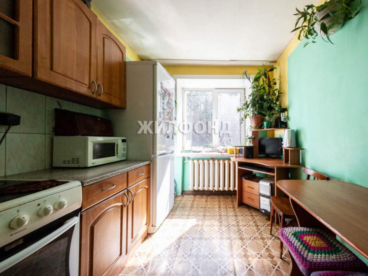 3-комн квартира Михаила Лермонтова улица, д.248