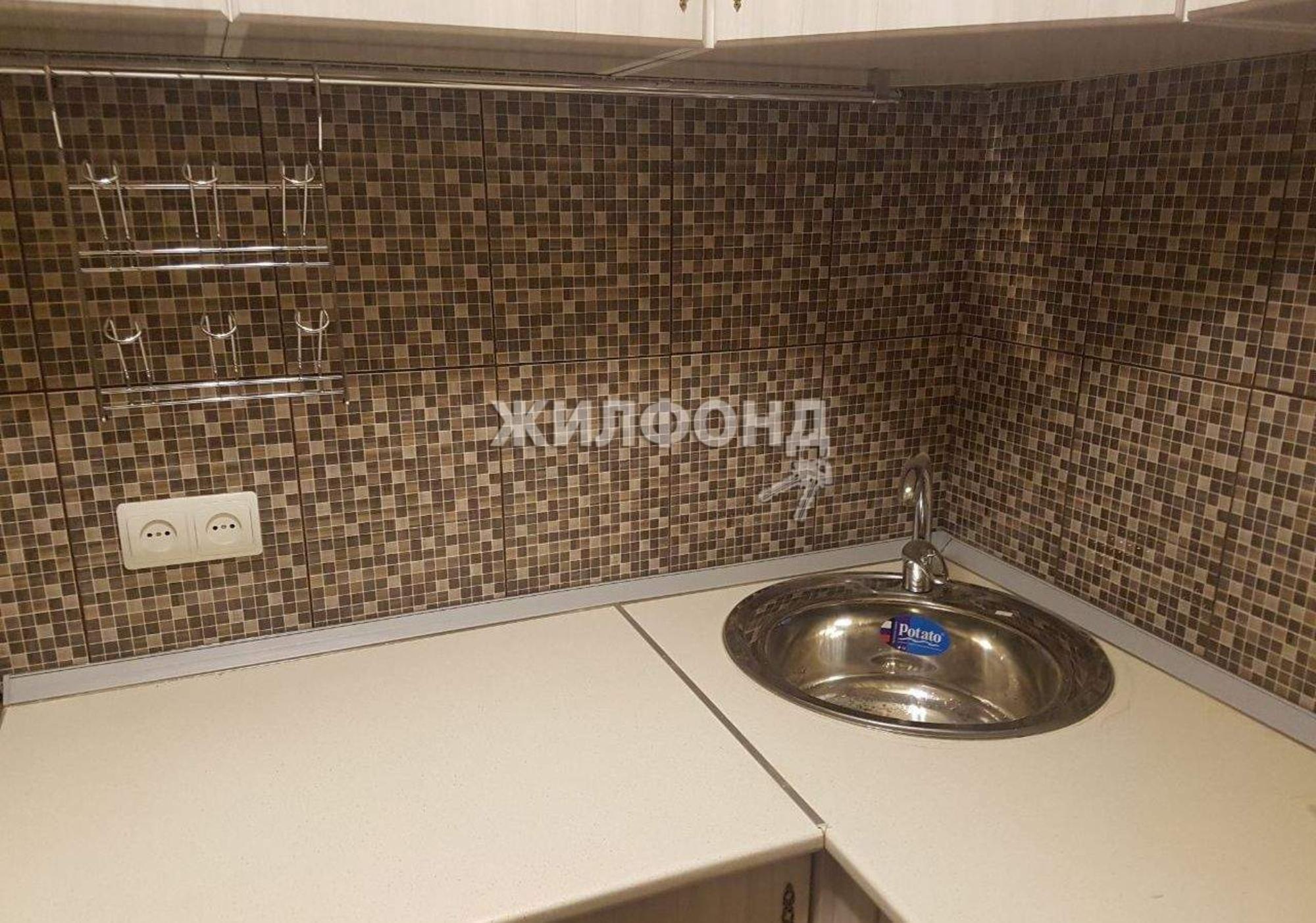 Купить квартиру за 10 000 000 рублей на Гагарина улица, д.50