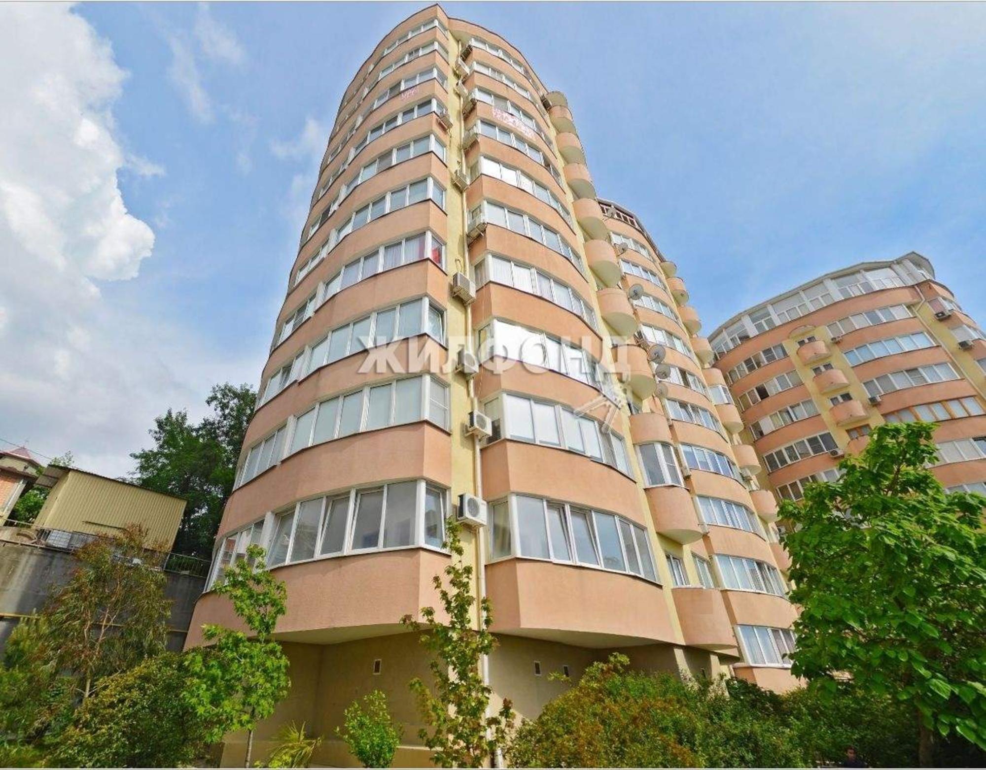 Купить квартиру за 12 000 000 рублей на Клубничная улица, д.32