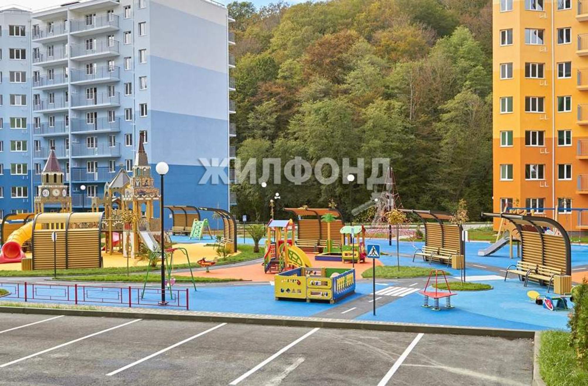 Купить квартиру за 15 000 000 рублей на Тепличная улица, д.75к1