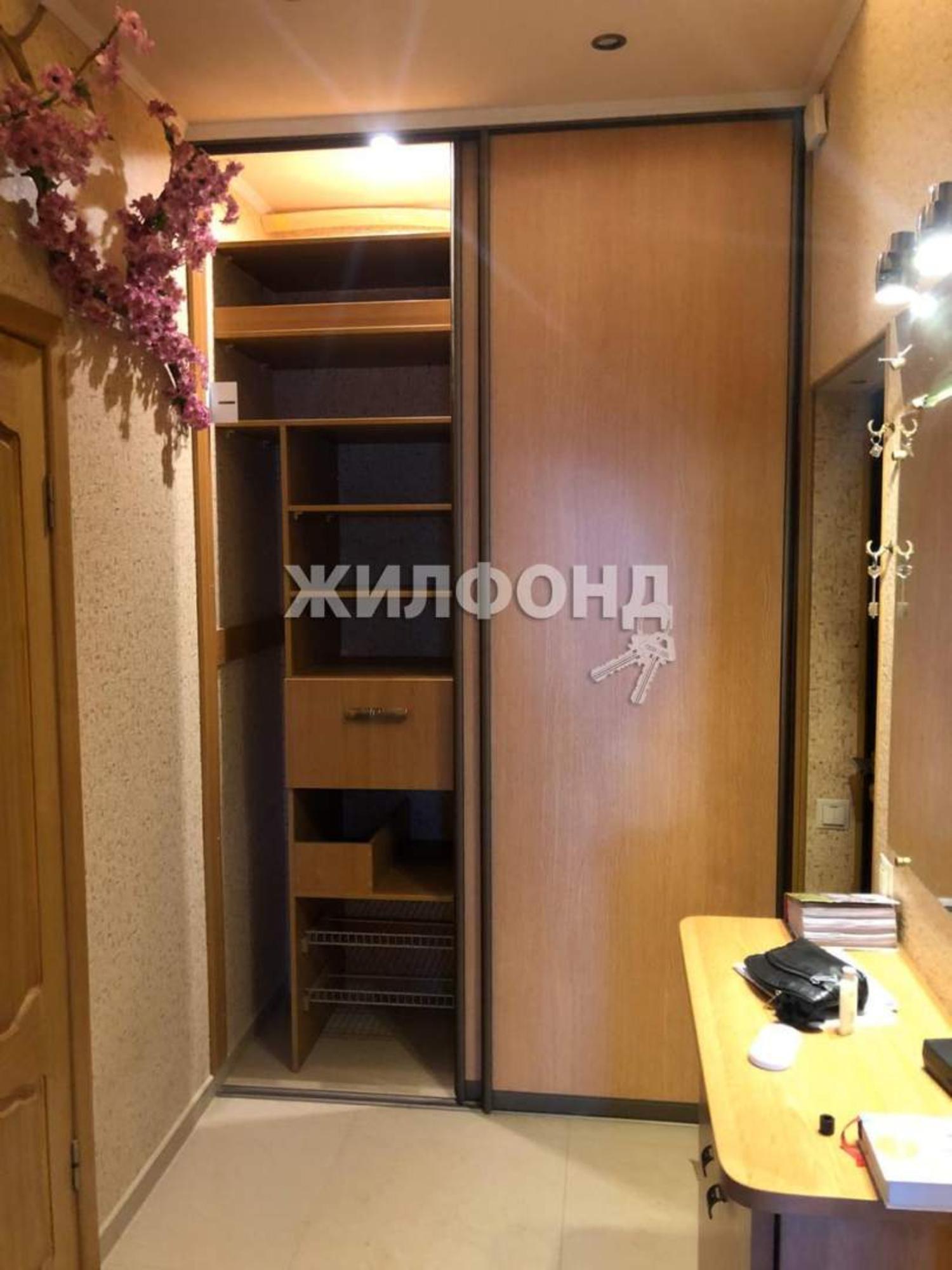 Купить квартиру за 9 000 000 рублей на Тепличная улица, д.40