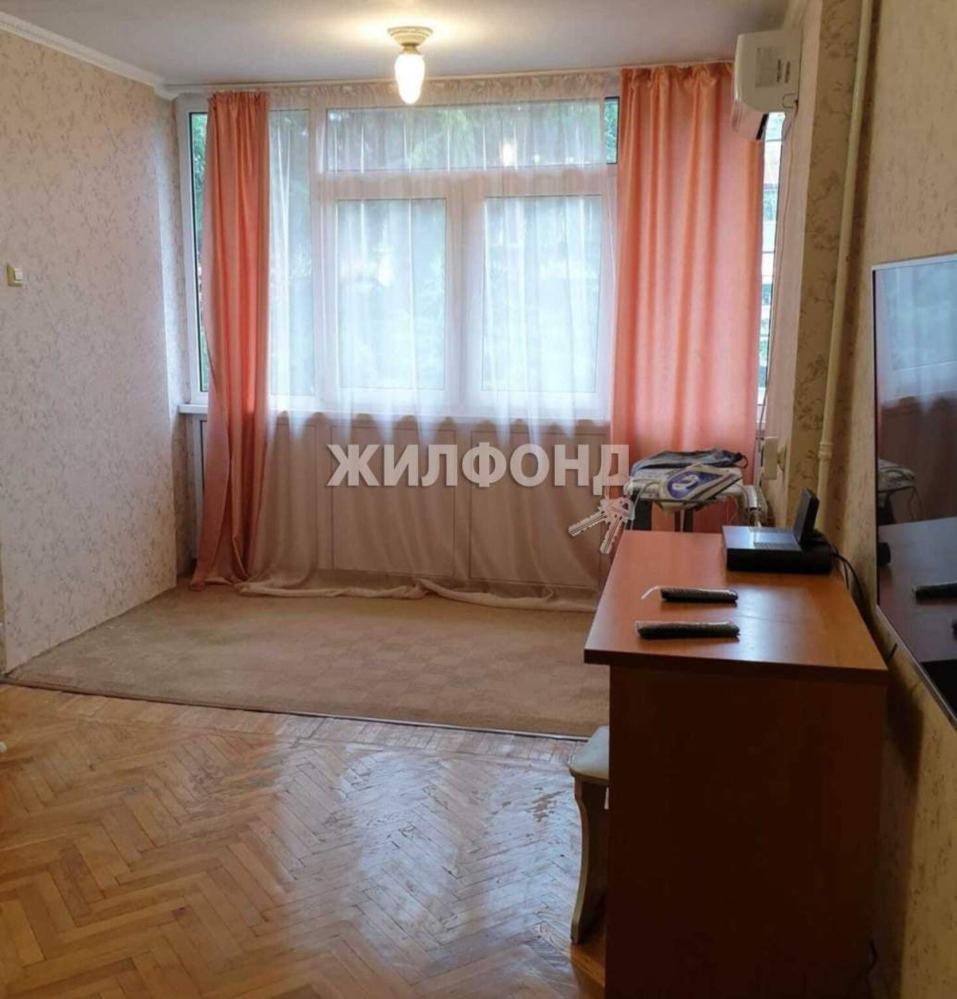 Купить квартиру за 18 500 000 рублей на Роз улица, д.54