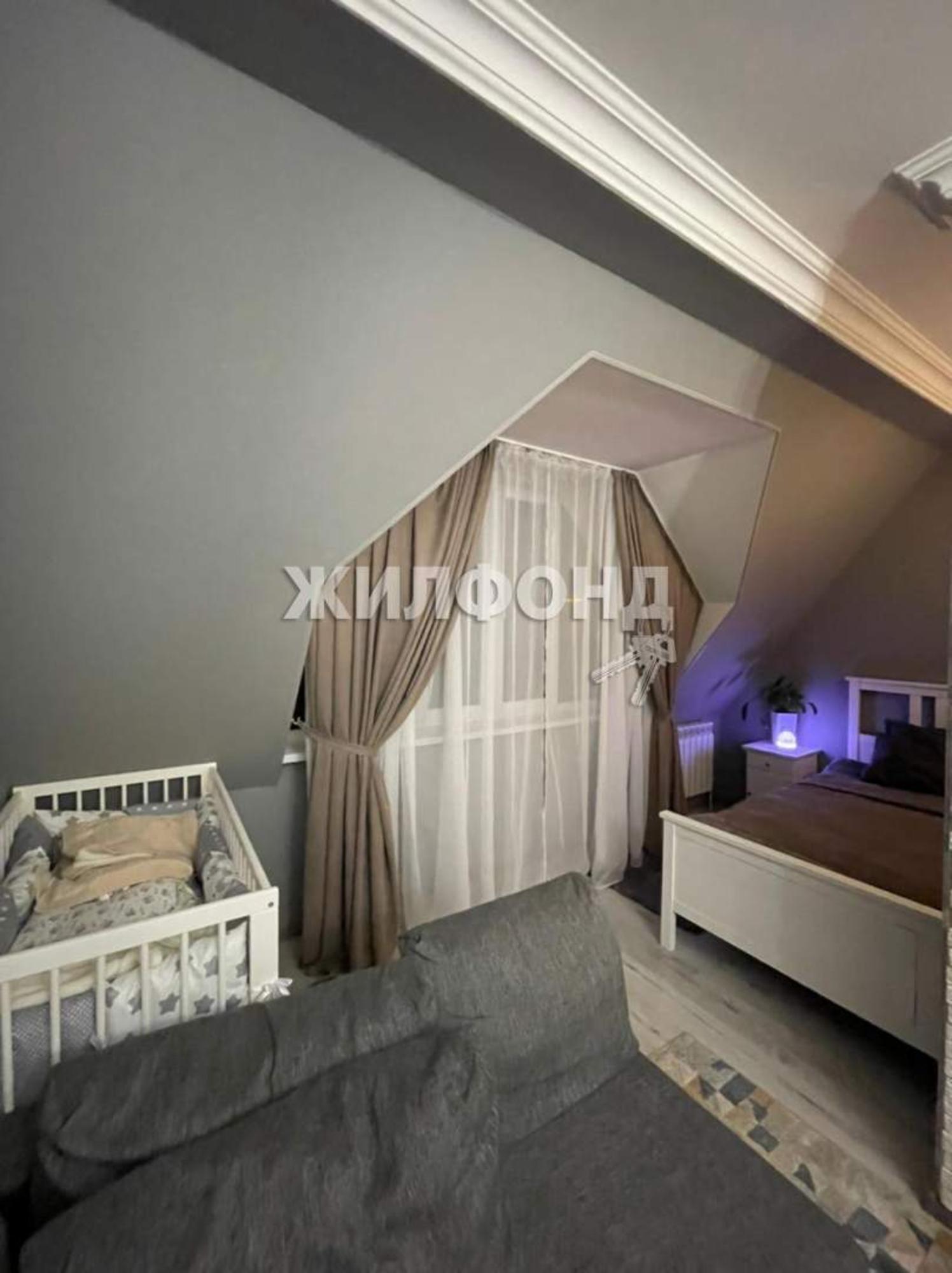 Купить студию за 10 500 000 рублей на Учительская улица, д.26